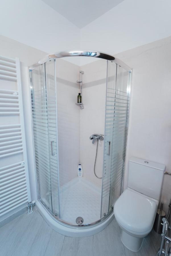 Luxury Apartment In Plaka - Acropolis เอเธนส์ ภายนอก รูปภาพ